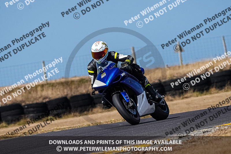 anglesey no limits trackday;anglesey photographs;anglesey trackday photographs;enduro digital images;event digital images;eventdigitalimages;no limits trackdays;peter wileman photography;racing digital images;trac mon;trackday digital images;trackday photos;ty croes